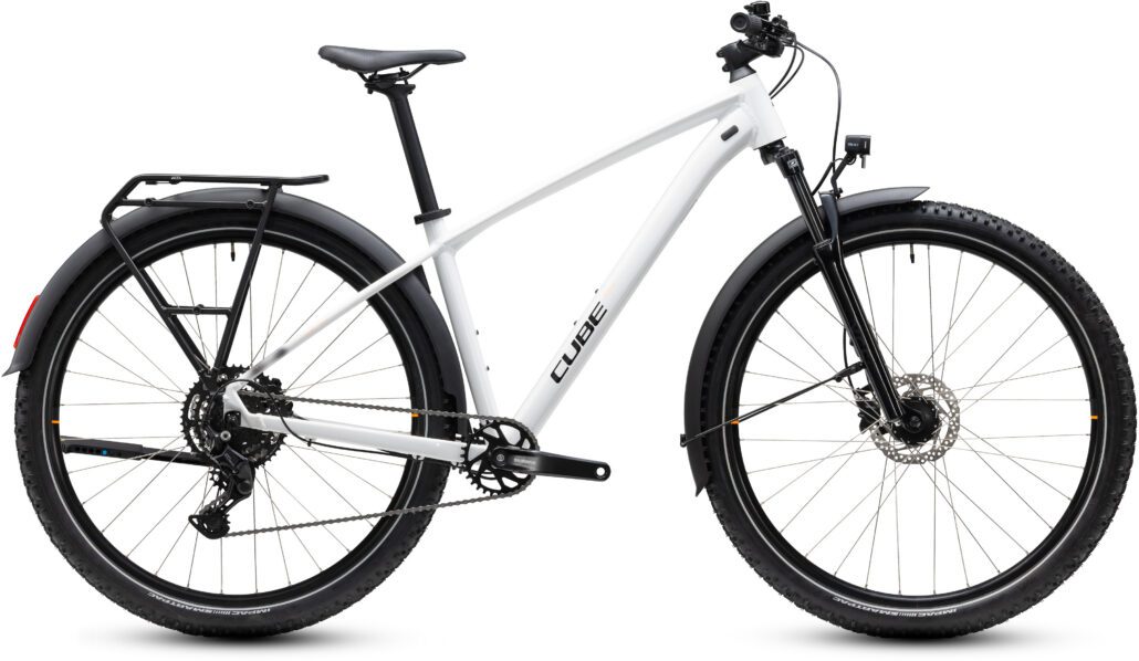 Cube Aim ONE FE metallicwhite´n´black